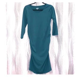 3/4 sleeve maternity body contouring dress